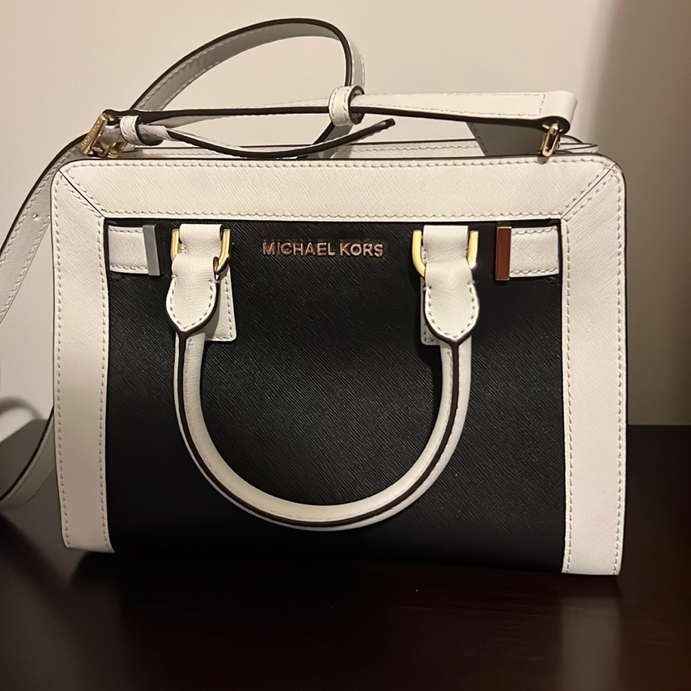 Michael Kors Black and White Crossbody Purse